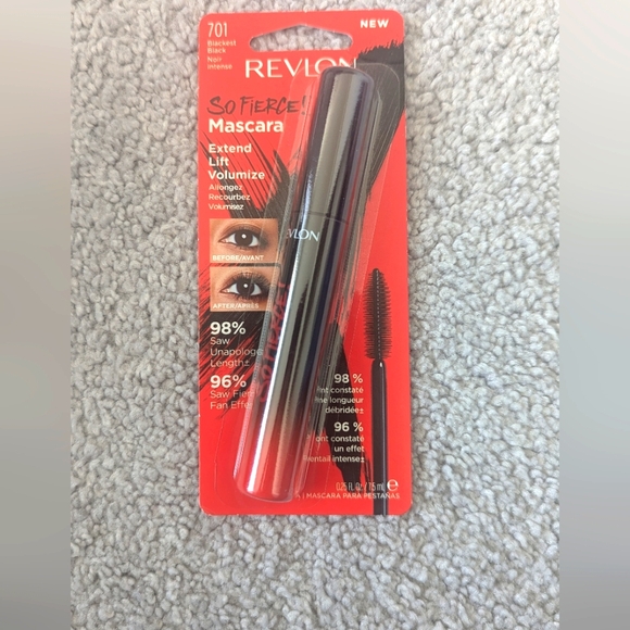 Revlon So Fierce! Mascara in 701 Blackest Black - Picture 1 of 2